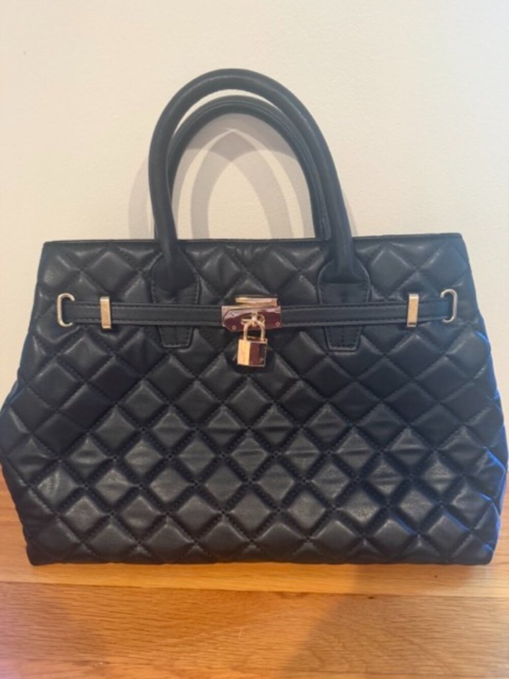 Badgley Mischka Quilted Handbag Black